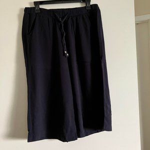 Sound/style navy crop pants size L